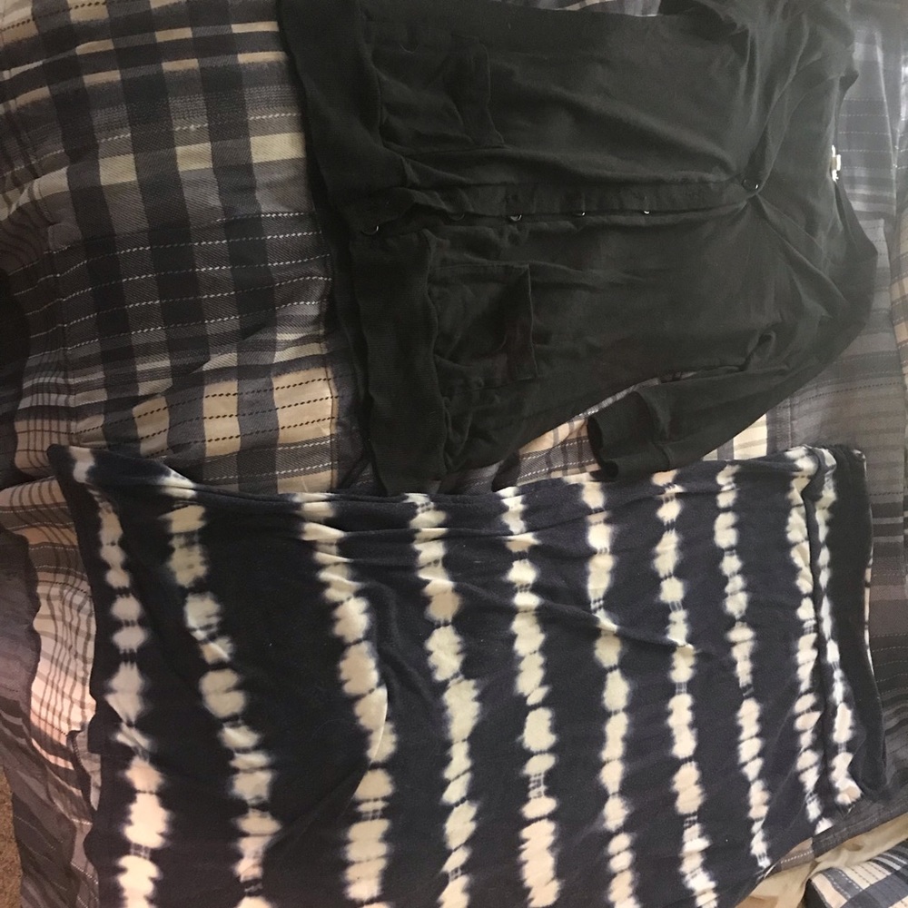 Clothes - Picture 2 of 8